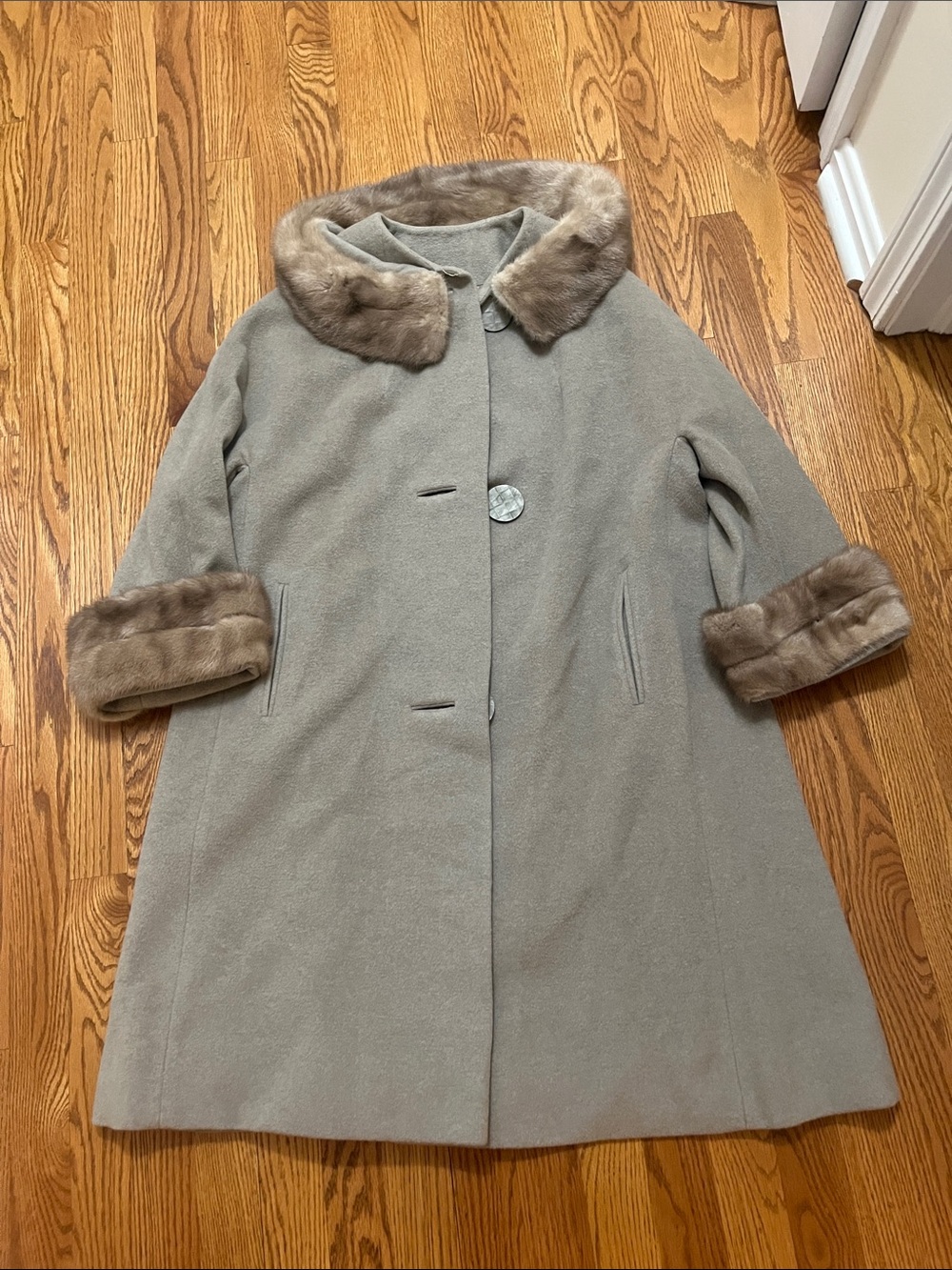 Cashmere Vintage Swing Coat with Mink Fur Trim